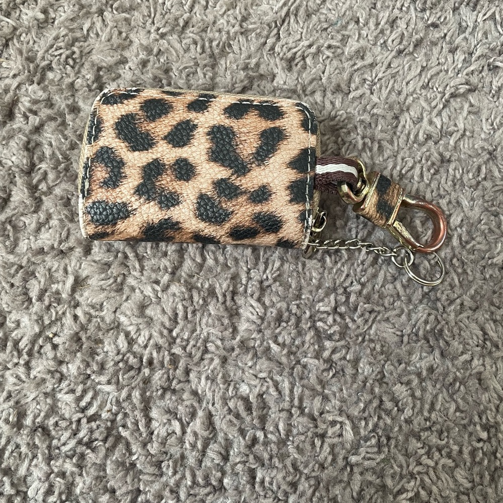 Leopard Print Keychain Wallet